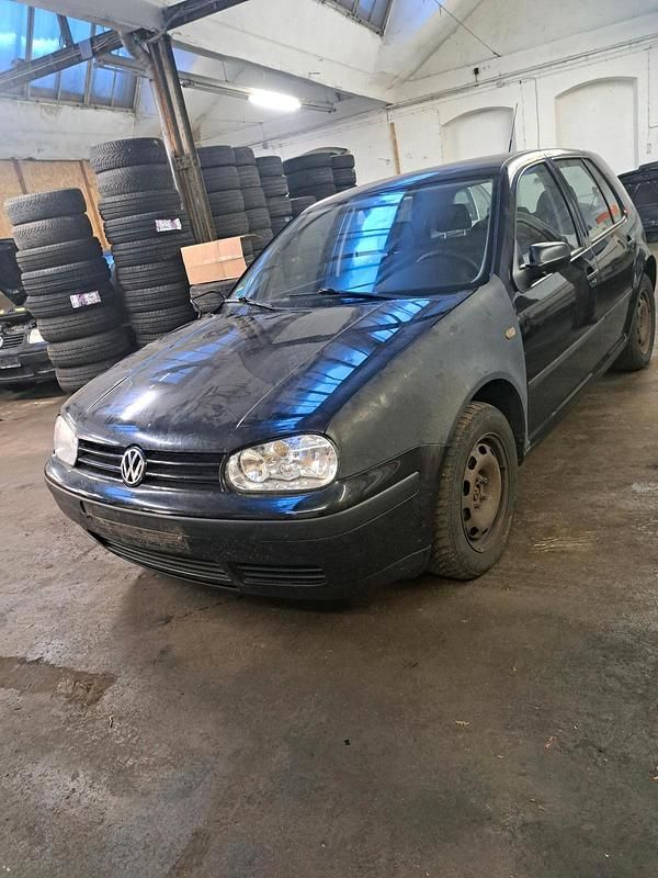 Gebraucht VW Golf IV 75 PS (55 kW) 1998 Schwarz Kleinwagen
