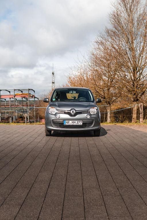 Gebraucht Renault Twingo SE 71 PS (52 kW) 2016 Grau Kleinwagen
