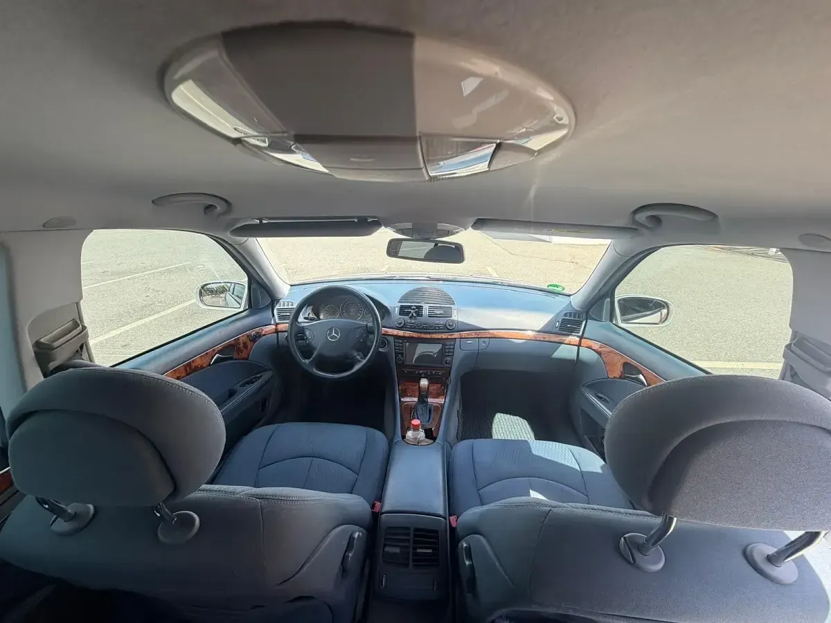 Gebraucht Mercedes E270 173 PS (127 kW) 2003 Grau Limousine