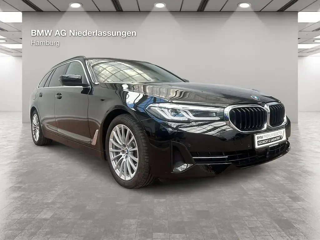 Gebraucht BMW 530 245 PS (180 kW) 2023 Schwarz Kombi