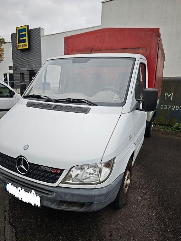 Weiß Gebraucht 2003 Mercedes Sprinter Van | 8.500 € (Etwas zu teuer) - Bild 1/4