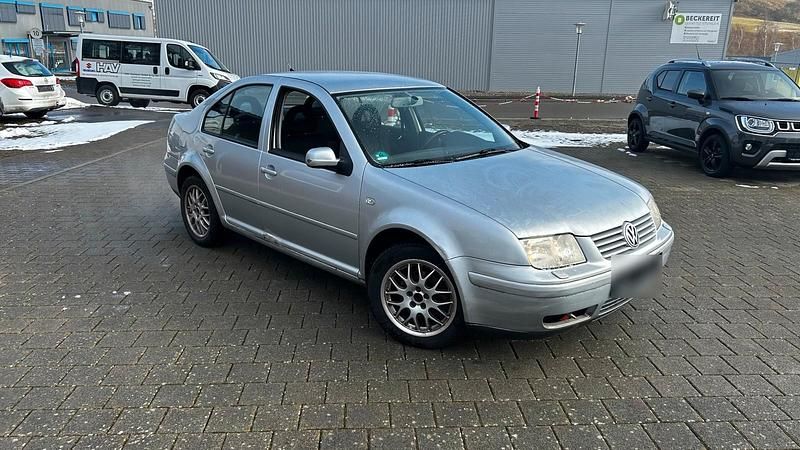 Gebraucht VW Bora 105 PS (77 kW) 2000 Silber Limousine