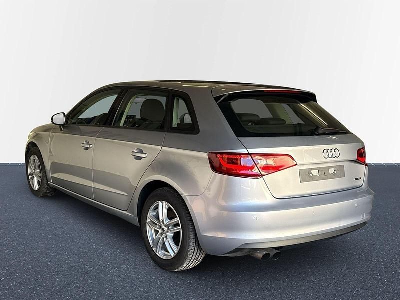 Gebraucht Audi A3 Attraction 179 PS (131 kW) 2016 Silber Limousine