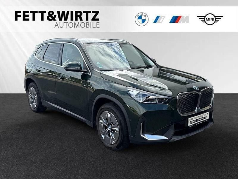 Sanremo green metallic Gebraucht 2024 BMW iX1 SUV | 38.990 € (Guter Preis) - Bild 1/3