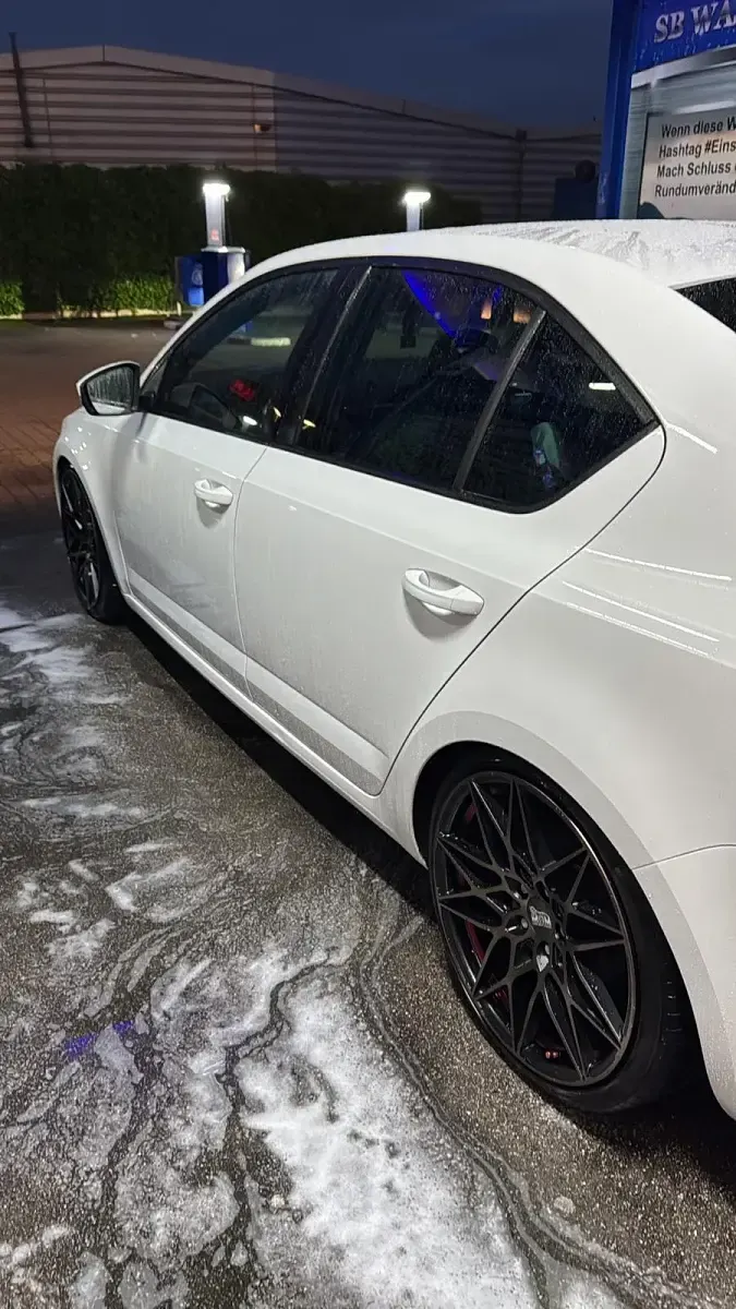 Gebraucht Skoda Octavia RS 184 PS (135 kW) 2015 Weiß Kombi