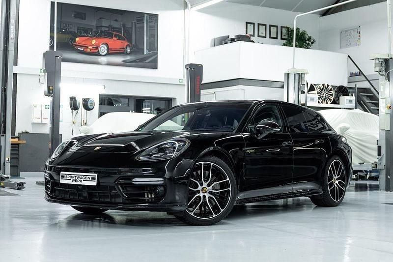 Schwarz Gebraucht 2021 Porsche Panamera S E-Hybrid Sport Turismo Limousine | 68.890 € (Superpreis) - Bild 1/4