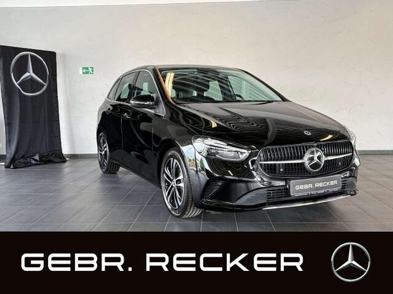 Unilack nachtschwarz Gebraucht 2024 Mercedes B200 Advanced Van / Kleinbus | 29.950 € (Superpreis) - Bild 1/4
