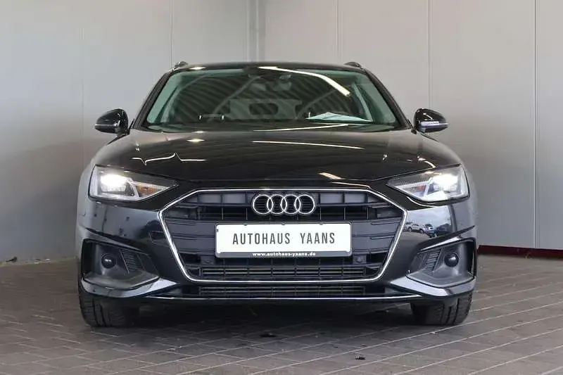 Gebraucht Audi A4 150 PS (110 kW) 2022 Schwarz Kombi