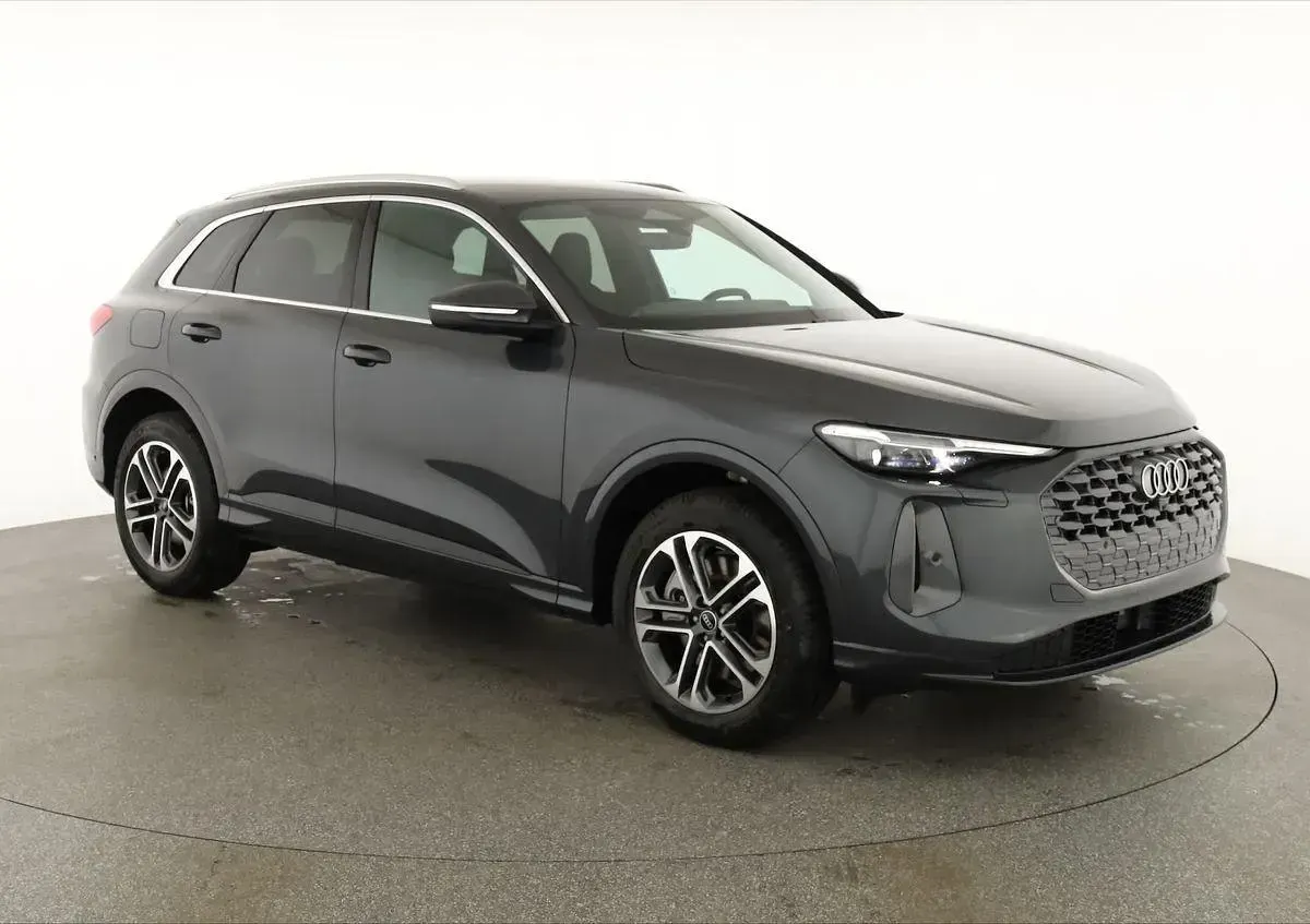 Neu Audi Q5 Ambiente 204 PS (150 kW) 2026 Tamboragrau metallic SUV