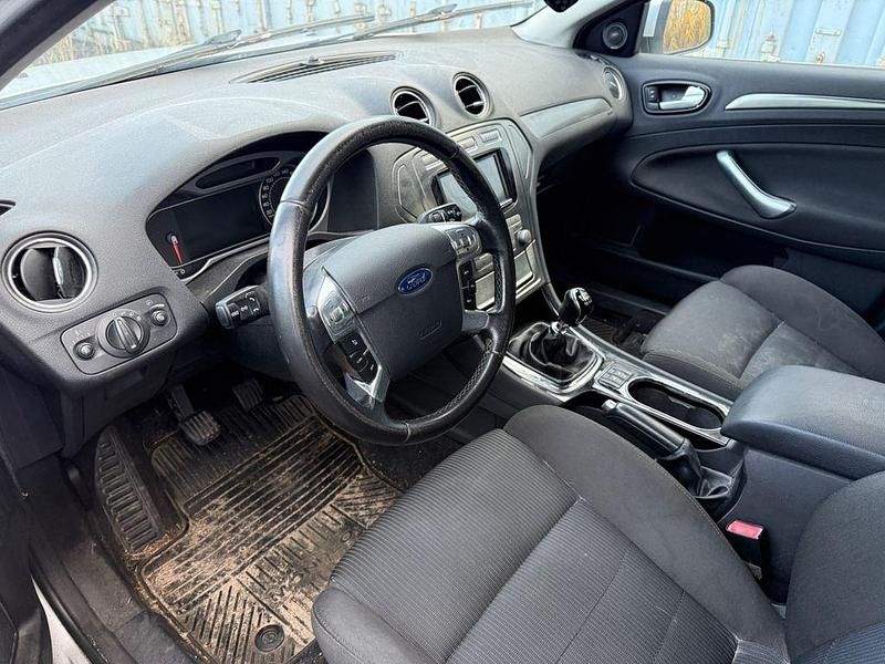 Gebraucht Ford Mondeo Titanium 140 PS (102 kW) 2008 Silber Limousine