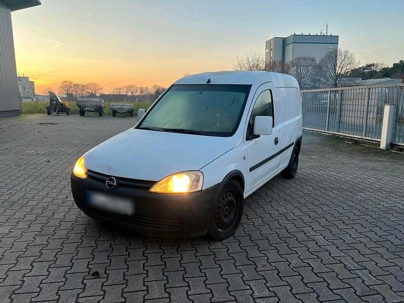 Gebraucht Opel Combo 100 PS (73 kW) 2011 Weiß Van / Kleinbus