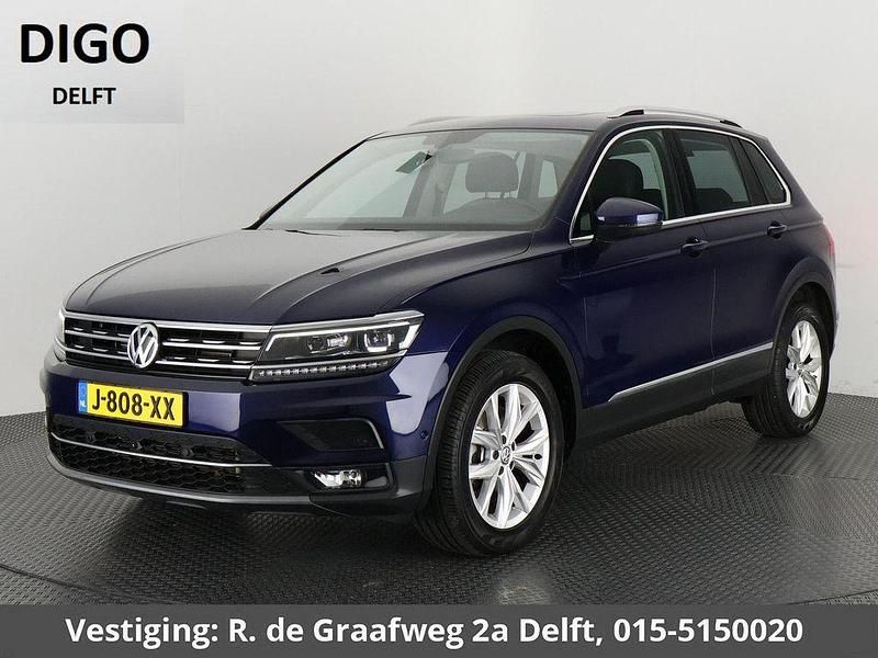 Blau Gebraucht 2019 VW Tiguan Highline SUV | 33.100 € (Teuer) - Bild 1/4