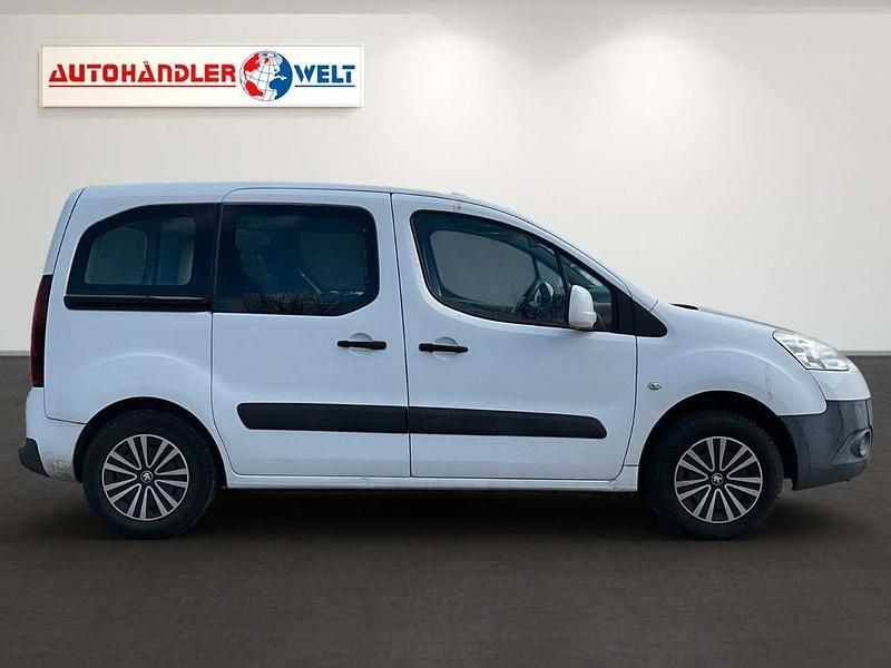 Gebraucht Peugeot TePee Active 98 PS (72 kW) 2013 Weiß Kombi
