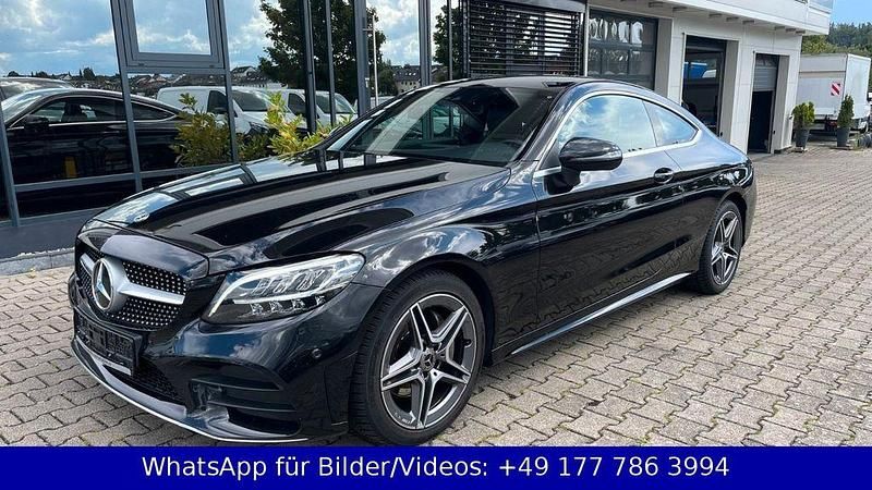 Schwarz Gebraucht 2018 Mercedes C220 AMG | 23.900 € (Teuer) - Bild 1/4
