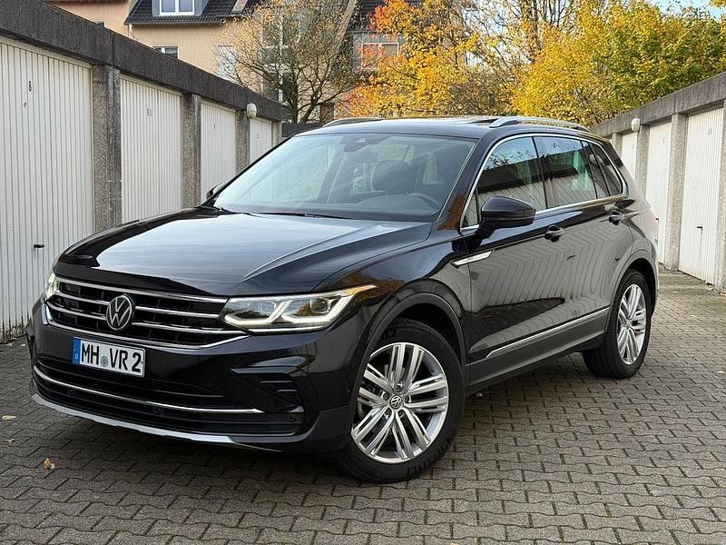 Schwarz Gebraucht 2022 VW Tiguan Elegance SUV | 28.880 € (Fairer Preis) - Bild 1/4