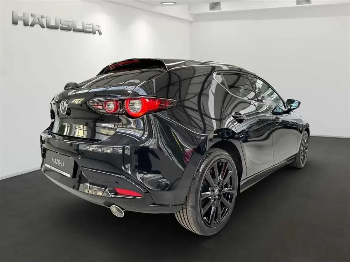 Neu Mazda 3 Homura-Line 140 PS (102 kW) 2026 Schwarz Limousine