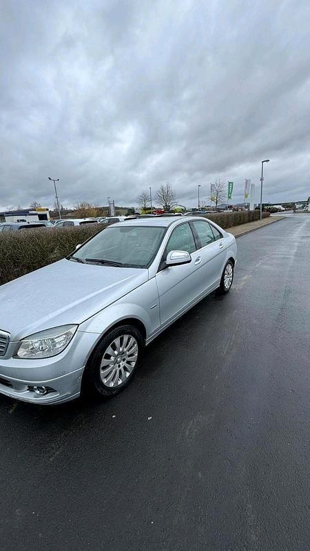 Gebraucht Mercedes C180 156 PS (114 kW) 2007 Silber Limousine