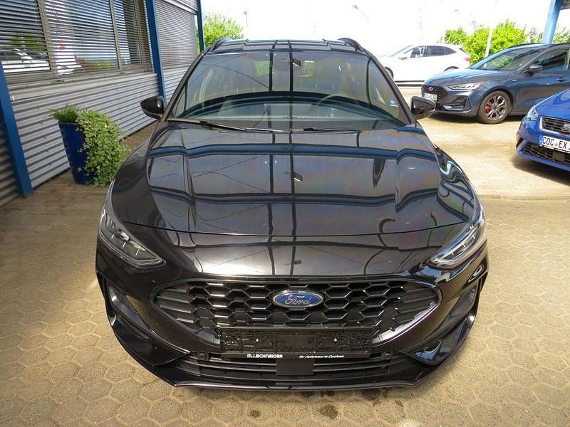 Gebraucht Ford Focus ST-Line X 155 PS (114 kW) 2024 Schwarz Limousine