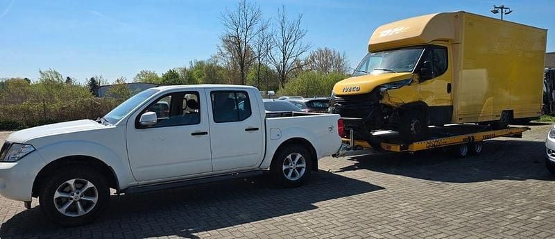 Gebraucht Nissan Navara SE 190 PS (139 kW) 2013 Weiß Pickup
