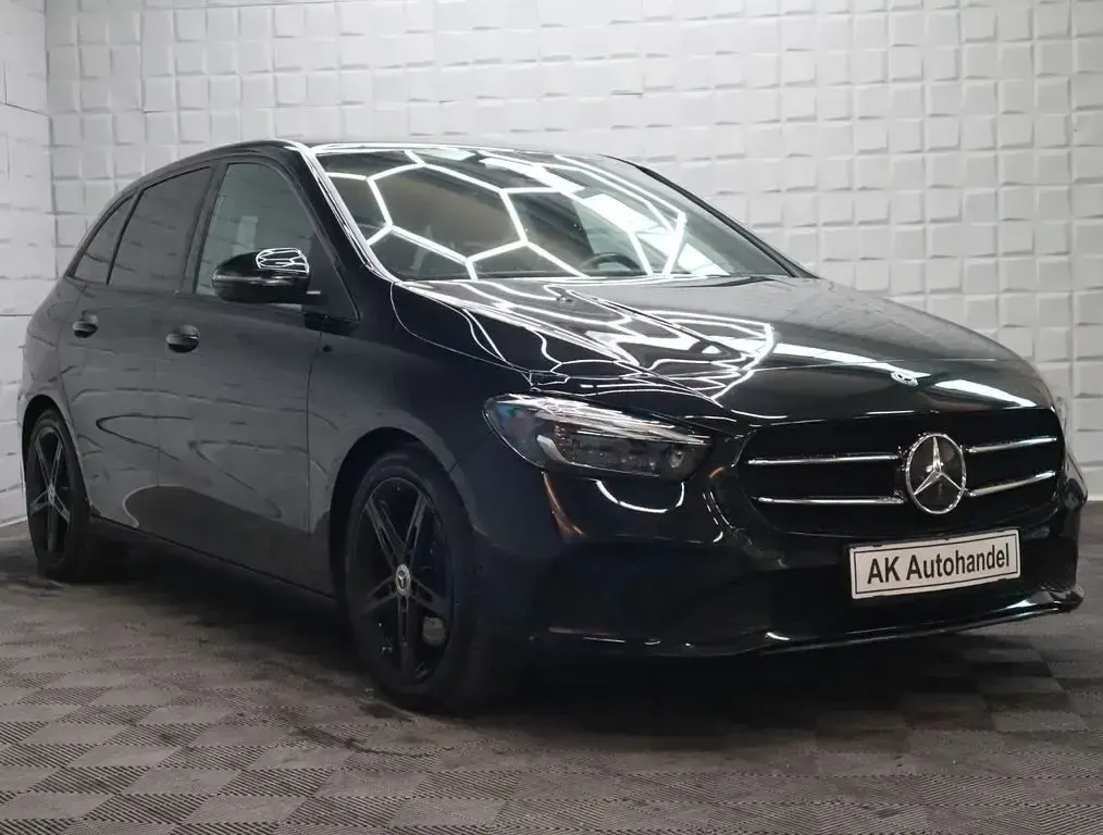 Gebraucht Mercedes B250 224 PS (164 kW) 2020 Schwarz Kleinwagen