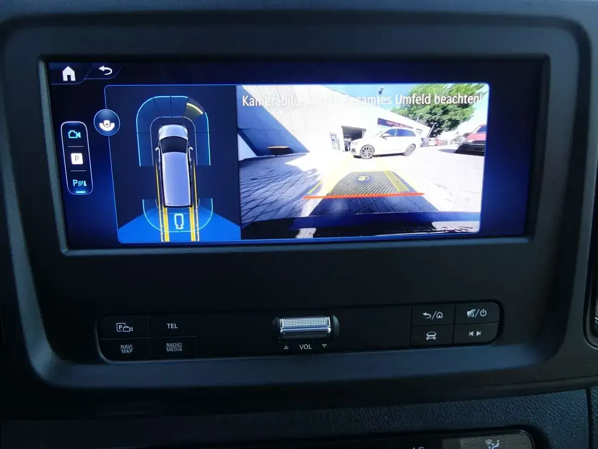 Gebraucht Mercedes Vito 190 PS (139 kW) 2024 Graphitgrau Van