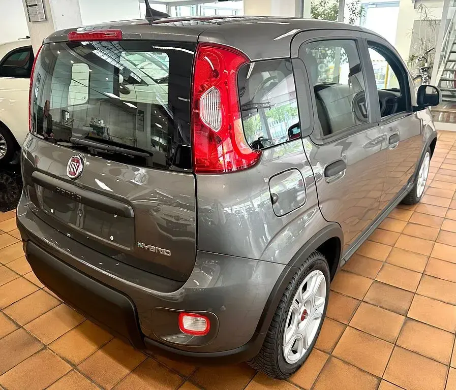 Gebraucht Fiat Panda 69 PS (50 kW) 2024 Grau Kleinwagen