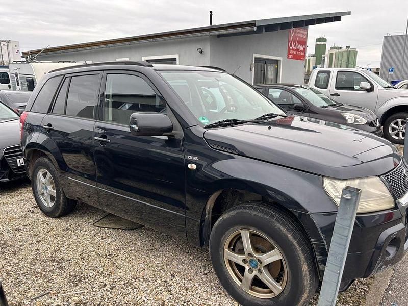 Gebraucht Suzuki Grand Vitara 129 PS (94 kW) 2006 Schwarz SUV