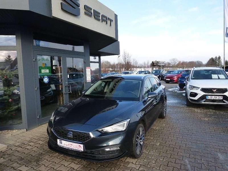 Magnetic grau metallic Gebraucht 2022 Seat Leon XCELLENCE Kombi | 20.900 € (Fairer Preis) - Bild 1/4