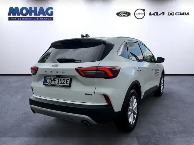 Używany Ford Kuga Titanium 242 KM (177 kW) 2025 Biały SUV