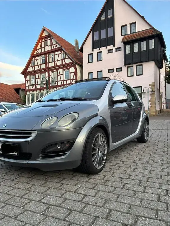Używany Smart ForFour Pulse 109 KM (80 kW) 2005 Szary Hatchback