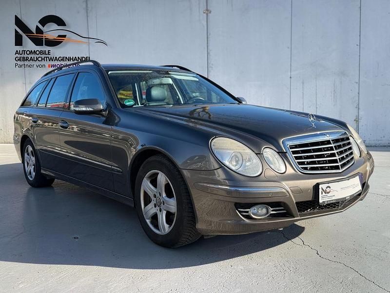 Gebraucht Mercedes E280 Avantgarde 190 PS (139 kW) 2008 Grau Kombi
