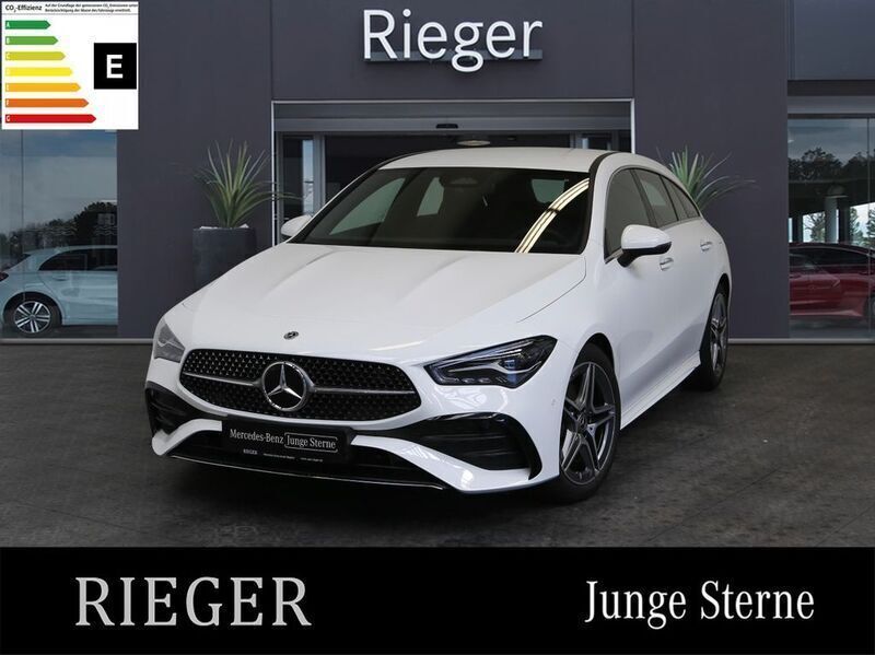 Weiß Gebraucht 2024 Mercedes CLA180 Shooting Brake AMG Kombi | 29.900 € (Fairer Preis) - Bild 1/4