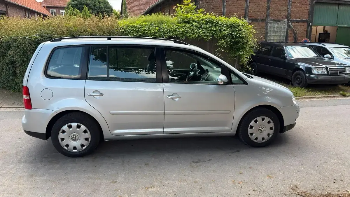 Gebraucht VW Touran 140 PS (102 kW) 2005 Silber Van / Kleinbus