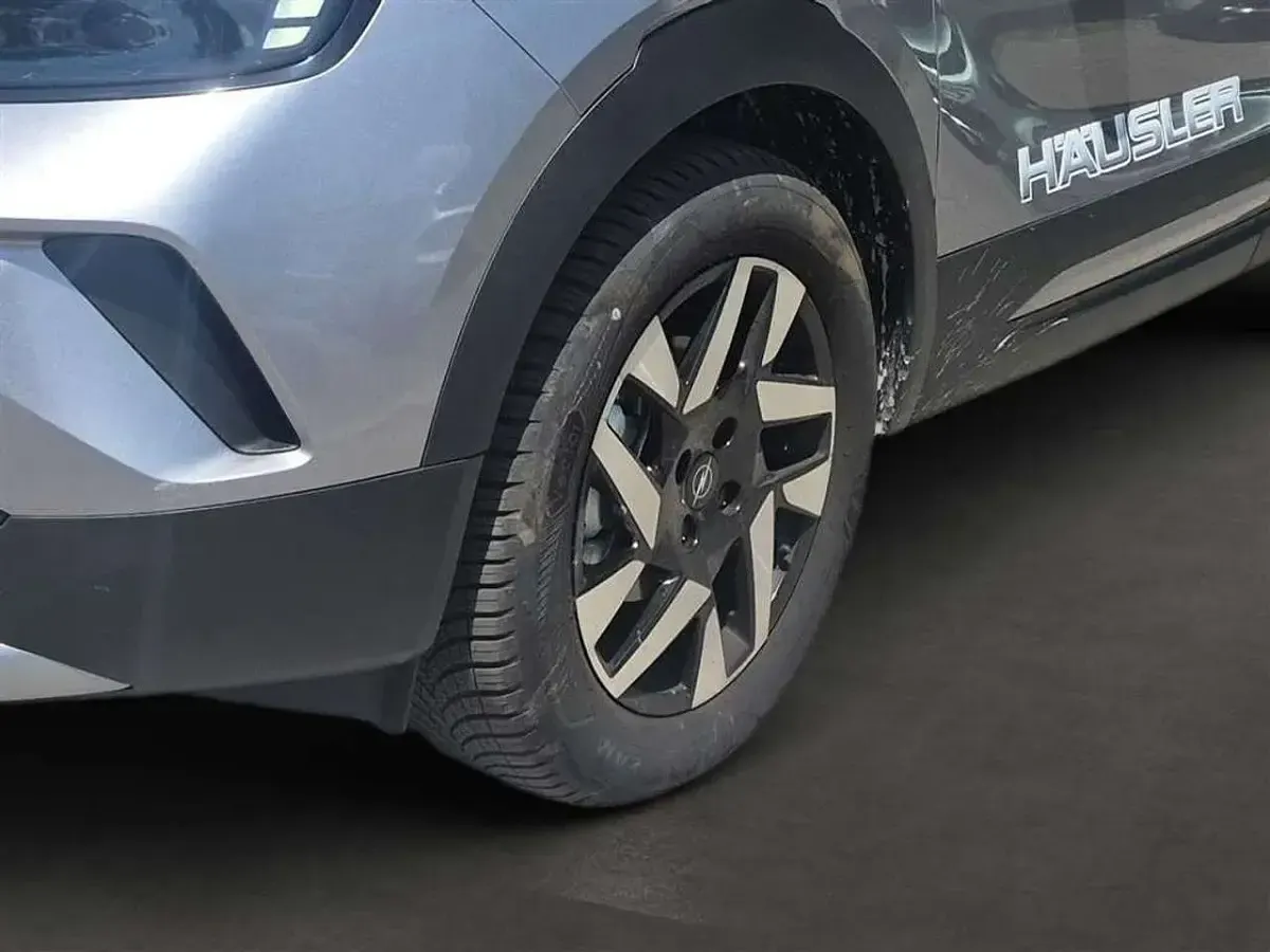 Gebraucht Opel Mokka 131 PS (96 kW) 2025 Kontrast grau (metallic) SUV