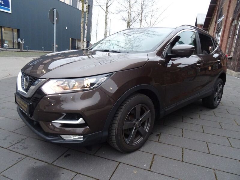 Braun Gebraucht 2019 Nissan Qashqai Visia SUV | 16.400 € (Fairer Preis) - Bild 1/4