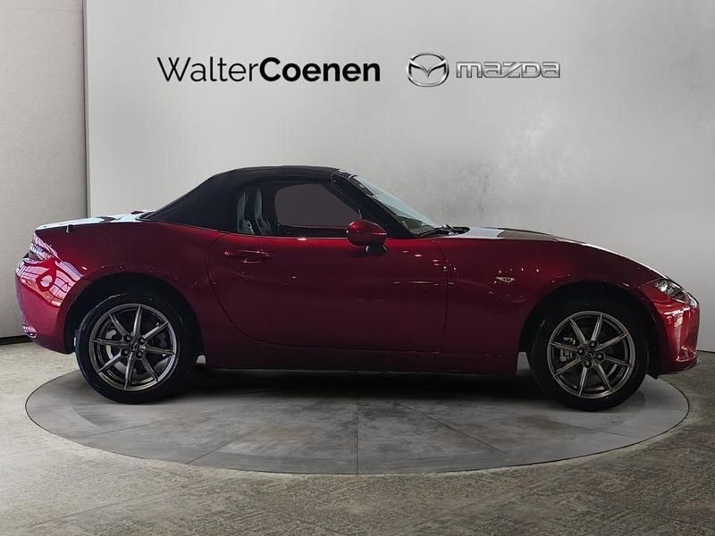 Neu Mazda MX5 Exclusive-Line 132 PS (97 kW) 2026 Rot Cabrio