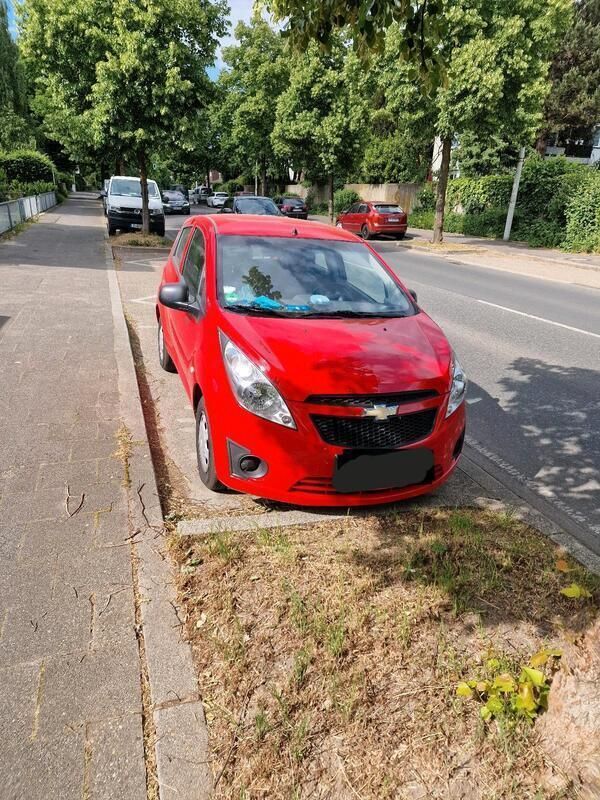 Rot Gebraucht 2012 Chevrolet Spark Kleinwagen | 4.350 € (Etwas zu teuer) - Bild 1/4