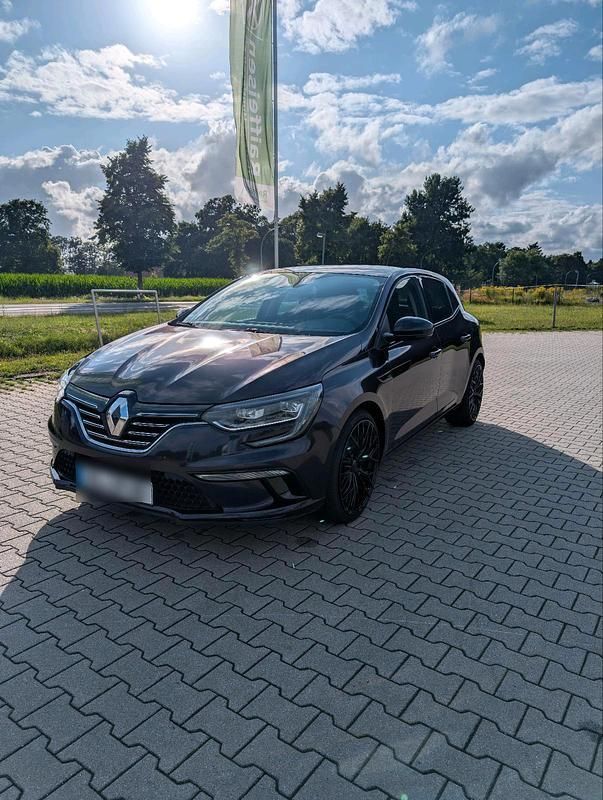 Violet Gebraucht 2018 Renault Mégane GT Line GT-Line Limousine | 13.249 € (Etwas zu teuer) - Bild 1/4