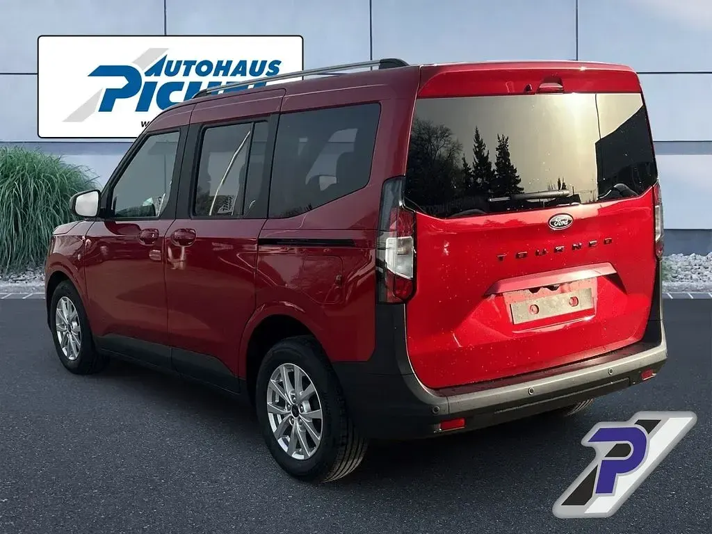 Neu Ford Tourneo Courier Titanium 125 PS (91 kW) 2026 Rot Van / Kleinbus