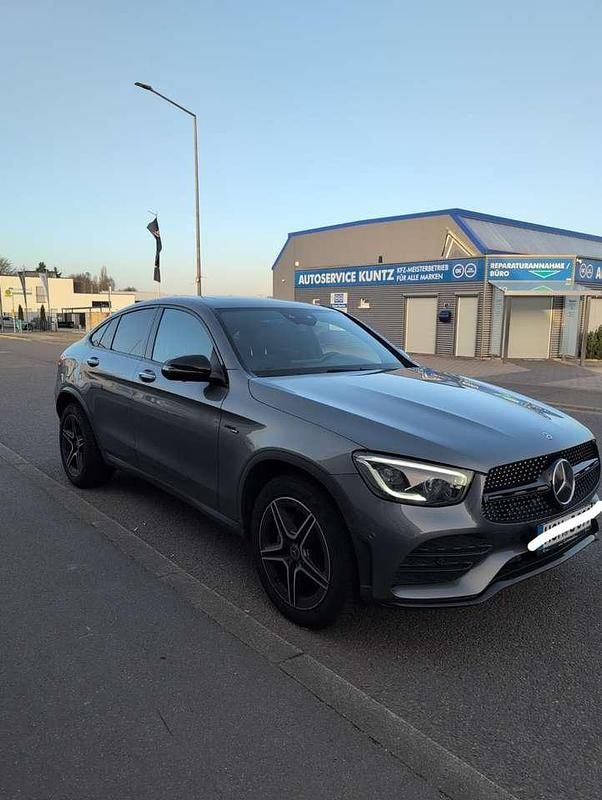 Gebraucht Mercedes GLC220 194 PS (142 kW) 2020 SUV