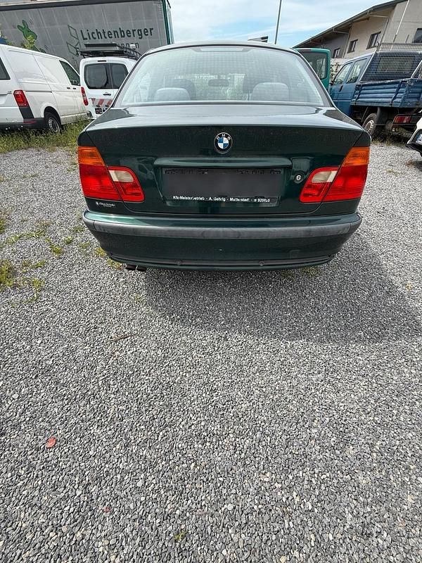 Gebraucht BMW 323 169 PS (124 kW) 1999 Grün Limousine