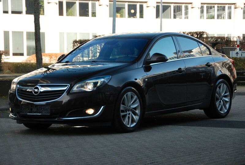 Mahogany brown (p2/so) Gebraucht 2015 Opel Insignia Sport Limousine | 12.990 € (Fairer Preis) - Bild 1/4