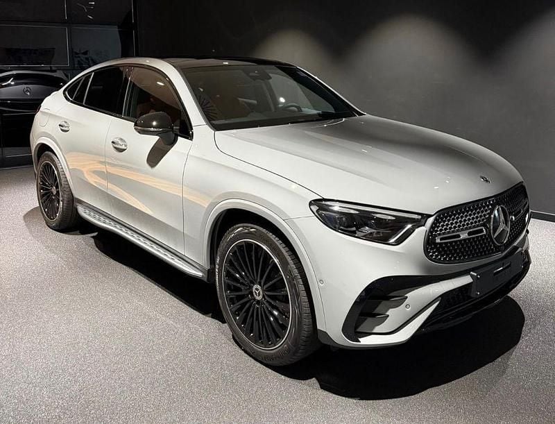 Manufaktur lack alpingrau uni Neu 2025 Mercedes GLC300 AMG Line Premium Plus Coupé | 87.465 € - Bild 1/4