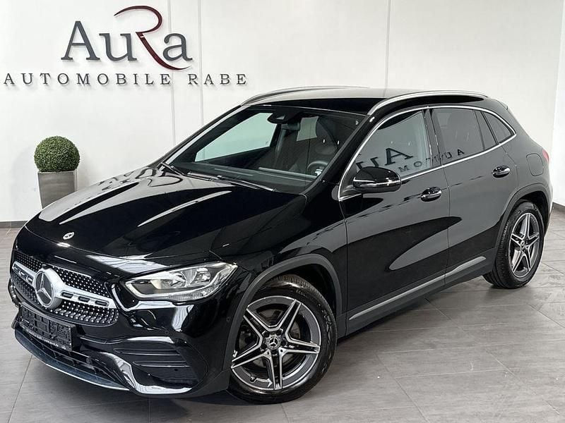 Kosmosschwarz Gebraucht 2022 Mercedes GLA220 AMG line SUV | 37.989 € (Guter Preis) - Bild 1/4