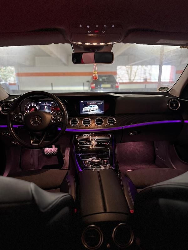 Gebraucht Mercedes E220 2017 Schwarz Kombi