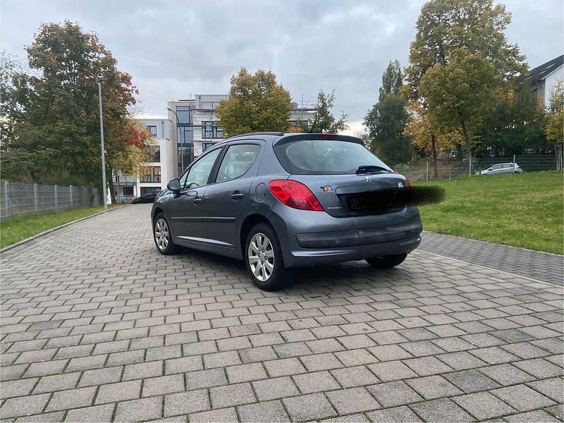 Grau Gebraucht 2006 Peugeot 207 Kleinwagen | 1.499 € (Fairer Preis) - Bild 1/4