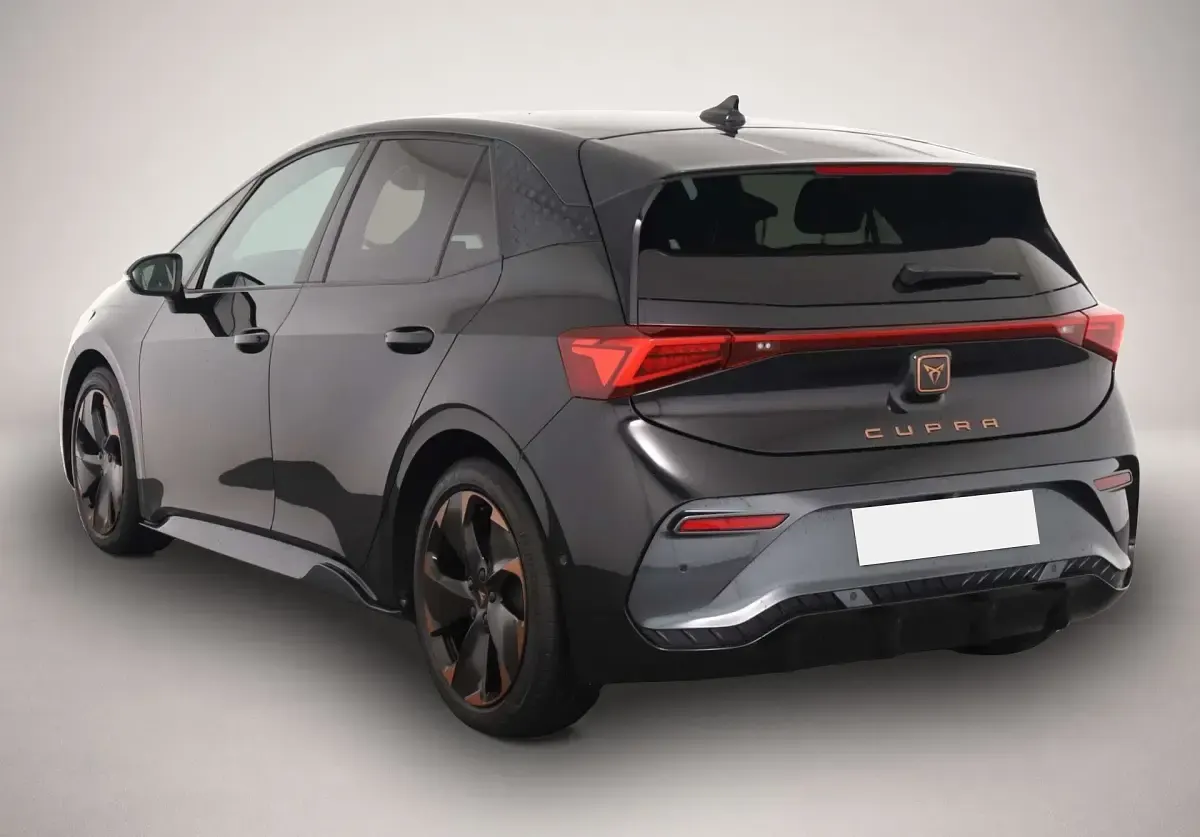 Gebraucht Cupra Born 169 kW (231 PS) 2024 Mythosschwarz Kleinwagen