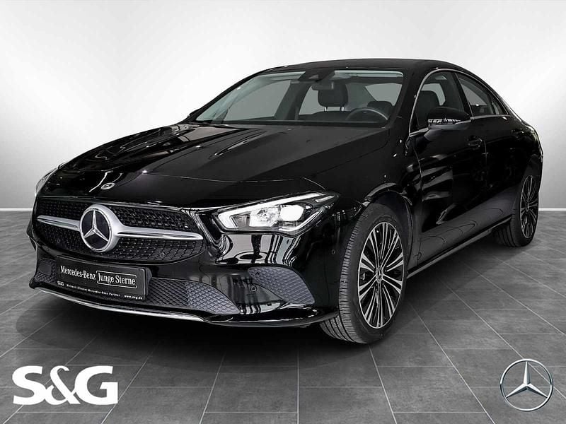 Gebraucht Mercedes CLA250e 160 PS (117 kW) 2022 Limousine