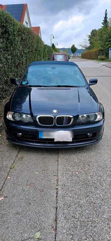 Blau Gebraucht 2002 BMW 318 Cabriolet Cabrio | 5.599 € (Teuer) - Bild 1/4