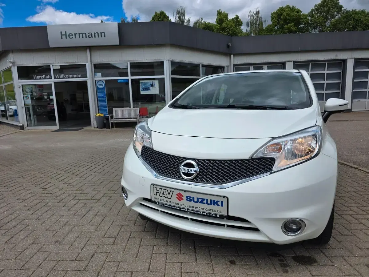 Gebraucht Nissan Note Acenta 80 PS (58 kW) 2014 Weiß Kleinwagen